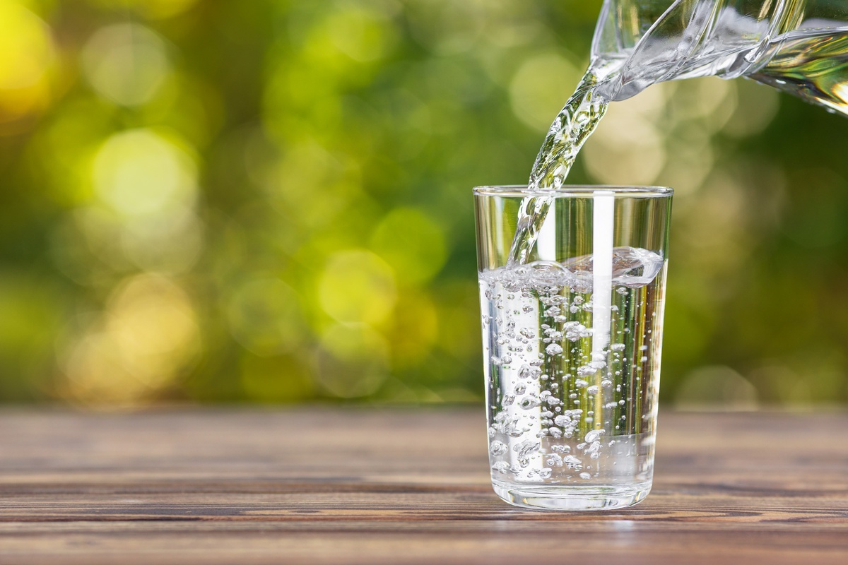 Charbon actif eau : un agent efficace pour purifier l'organisme.